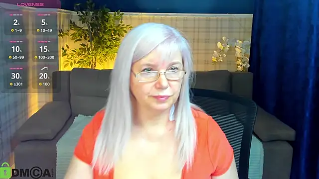 Hella Fabel online show from 05-04-26, 01:34
