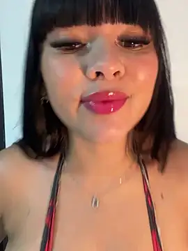 Snapshot of BrendaCrean chatting on 12-06-24, 11:00 BrendaCrean online show from 12-06-24, 11:00