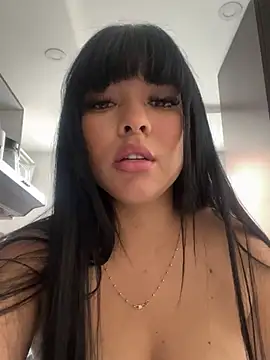 Snapshot of BrendaCrean chatting on 01-25-25, 02:03 BrendaCrean online show from 01-25-25, 02:03