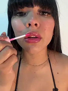 Snapshot of BrendaCrean chatting on 01-31-25, 11:35 BrendaCrean online show from 01-31-25, 11:35