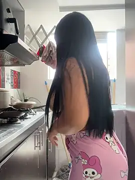 Snapshot of BrendaCrean chatting on 02-17-25, 02:37 BrendaCrean online show from 02-17-25, 02:37