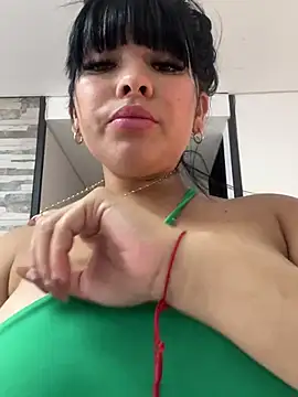 Snapshot of BrendaCrean chatting on 02-18-25, 05:53 BrendaCrean online show from 02-18-25, 05:53