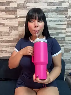 Snapshot of BrendaCrean chatting on 03-07-25, 11:40 BrendaCrean online show from 03-07-25, 11:40