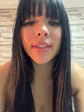 Snapshot of BrendaCrean chatting on 03-11-25, 11:55 BrendaCrean online show from 03-11-25, 11:55