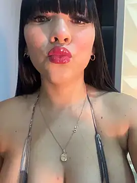 Snapshot of BrendaCrean chatting on 09-26-25, 11:47 BrendaCrean online show from 09-26-25, 11:47