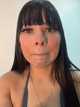 Snapshot of BrendaCrean chatting on 10-08-25, 11:52 BrendaCrean online show from 10-08-25, 11:52