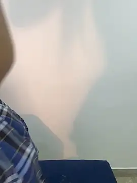 Snapshot of BrendaCrean chatting on 10-31-25, 03:24 BrendaCrean online show from 10-31-25, 03:24