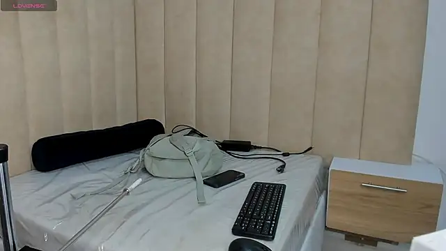 scarleth jhons69 online show from 09-15-25, 02:39