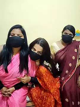 Snapshot of Hot_modal chatting on 10-17-25, 05:37 Hot modal online show from 10-17-25, 05:37