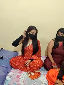 Snapshot of Hot_modal chatting on 10-18-25, 05:14 Hot modal online show from 10-18-25, 05:14