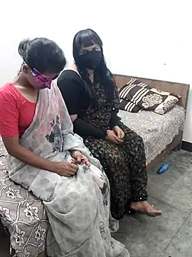 Snapshot of Hot_modal chatting on 10-30-25, 05:35 Hot modal online show from 10-30-25, 05:35