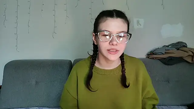 LaVostraDorothy online show from 05-09-26, 01:27