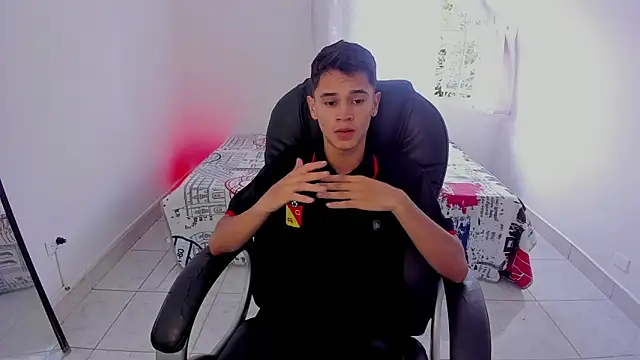 Aron Boyy online show from 09-26-25, 09:08