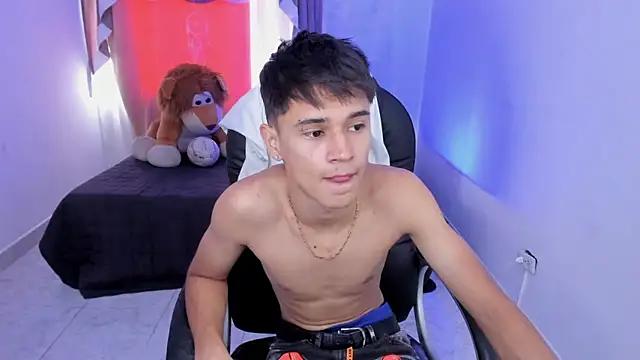 Snapshot of Aron_Boyy chatting on 02-18-26, 07:21 Aron Boyy online show from 02-18-26, 07:21