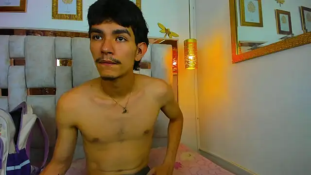 LilyAndJuan online show from 09-13-25, 07:02