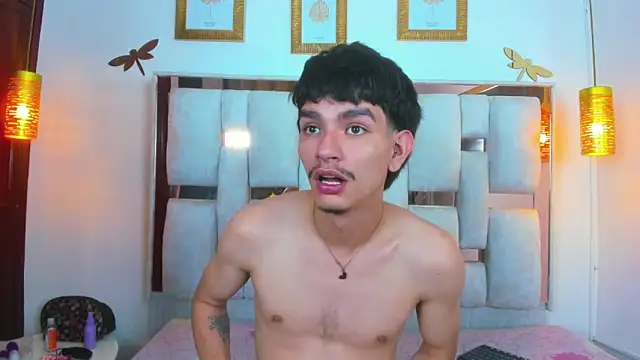 LilyAndJuan online show from 09-19-25, 07:14