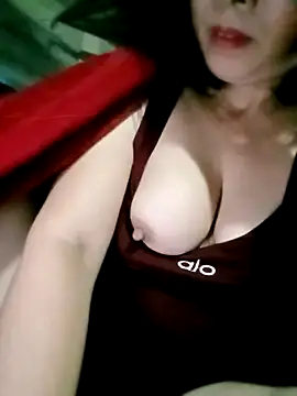 Surrilove online show from 12-14-25, 03:39