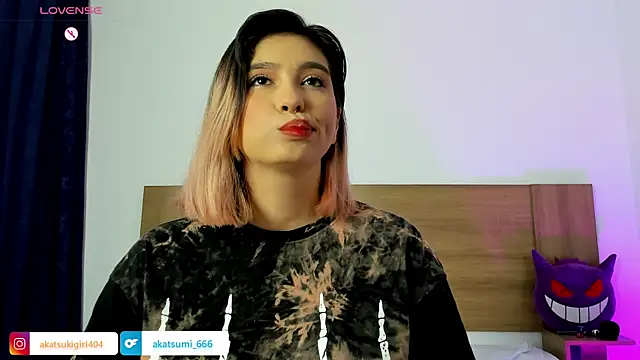 Akatsumi  online show from 09-29-25, 10:36