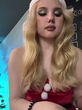 Sky Cutie online show from 12-19-25, 05:14