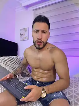 Thiago Hill online show from 06-21-26, 03:09