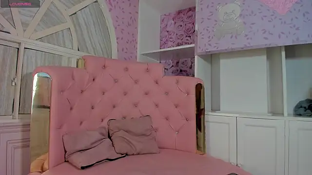 Dani rivass online show from 11-13-25, 10:58