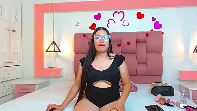 MelanyCruzz online show from 09-11-25, 01:11