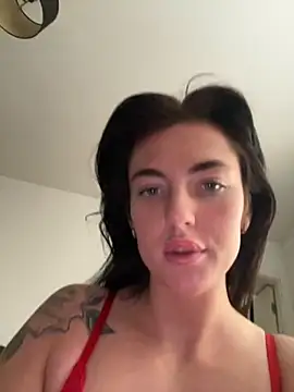 Bethbooxo online show from 10-31-25, 03:35