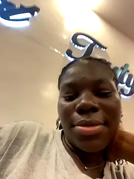 Snapshot of CBonita chatting on 09-12-25, 05:57 CBonita online show from 09-12-25, 05:57