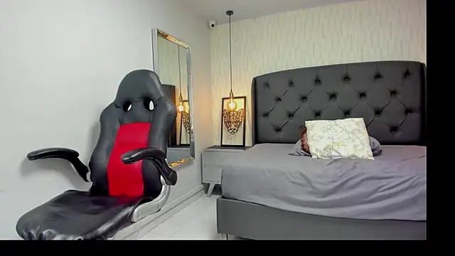 KATIAMOSS1 online show from 10-23-25, 12:43