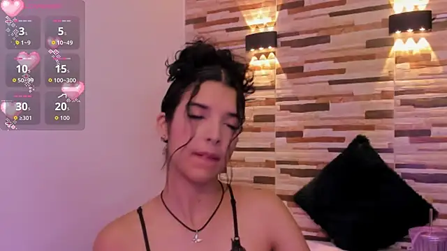 Snapshot of ChloeeMason chatting on 09-11-25, 11:10 ChloeeMason online show from 09-11-25, 11:10
