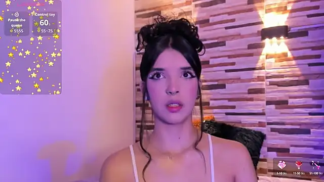 Snapshot of ChloeeMason chatting on 09-19-25, 11:11 ChloeeMason online show from 09-19-25, 11:11