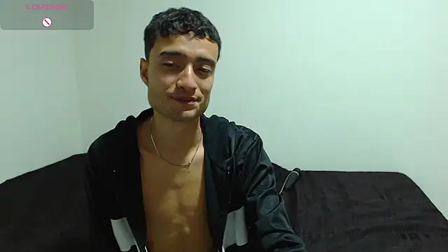 camiYwY online show from 10-11-25, 06:12