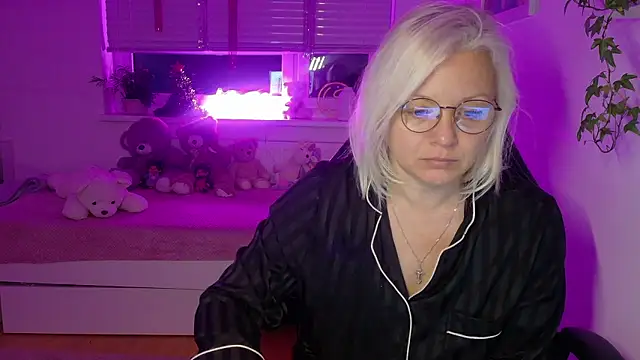 Linsy Kim online show from 01-12-26, 06:18