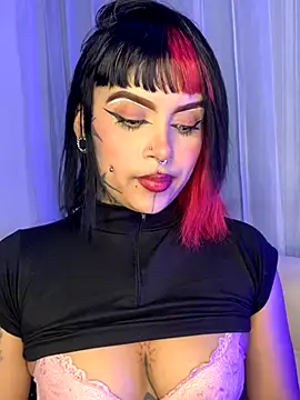 Snapshot of Adamsniki chatting on 09-25-25, 02:59 Adamsniki online show from 09-25-25, 02:59