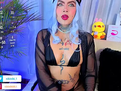 Snapshot of Adamsniki chatting on 09-28-25, 01:55 Adamsniki online show from 09-28-25, 01:55