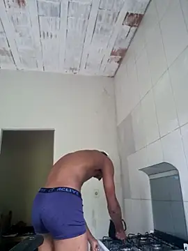 leumas gg online show from 12-22-25, 12:13