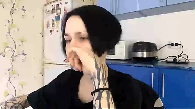 Snapshot of CandaceBlaze chatting on 09-30-25, 08:25 CandaceBlaze online show from 09-30-25, 08:25