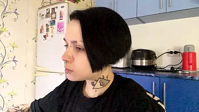 Snapshot of CandaceBlaze chatting on 10-07-25, 08:28 CandaceBlaze online show from 10-07-25, 08:28