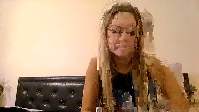 Snapshot of imyourgoodgirl69 chatting on 10-02-25, 12:01 imyourgoodgirl69 online show from 10-02-25, 12:01