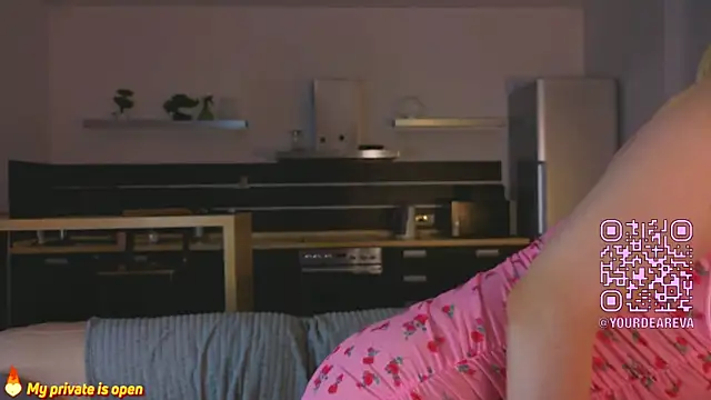 Brittney Shaw online show from 06-06-26, 04:12