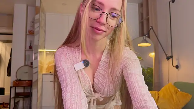 BritaKiss online show from 05-09-26, 03:23