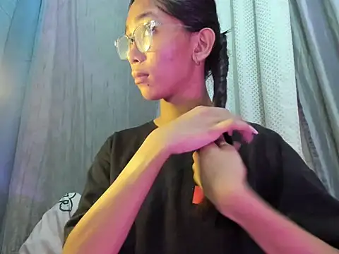 Aiko shemalexxx online show from 09-24-25, 10:18