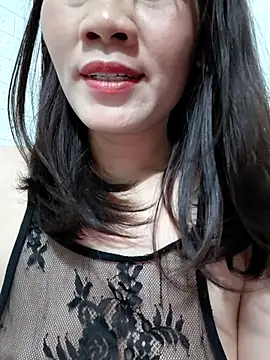 Snapshot of Singlemom69x chatting on 07-07-26, 07:23 Singlemom69x online show from 07-07-26, 07:23
