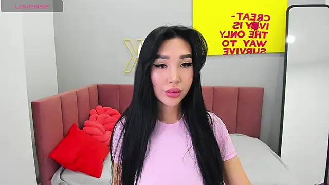 Jennifer Munoz online show from 09-22-25, 02:57