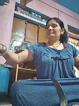 Snapshot of Rakhi99x chatting on 05-26-26, 03:02 Rakhi99x online show from 05-26-26, 03:02