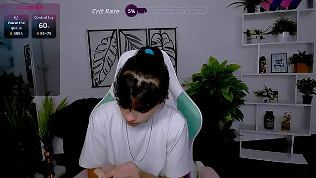 Cocoa Sins online show from 10-01-25, 05:57