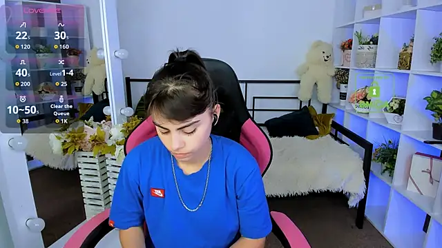 Cocoa Sins online show from 10-23-25, 05:51