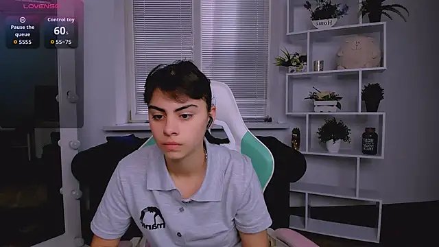 Cocoa Sins online show from 11-02-25, 06:49