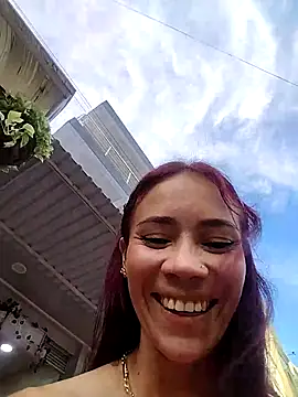 dulcelatin21 online show from 11-01-25, 09:50