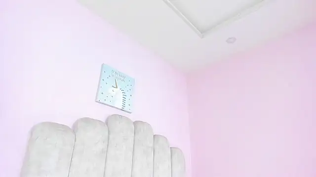 paula cosio online show from 09-25-25, 03:16